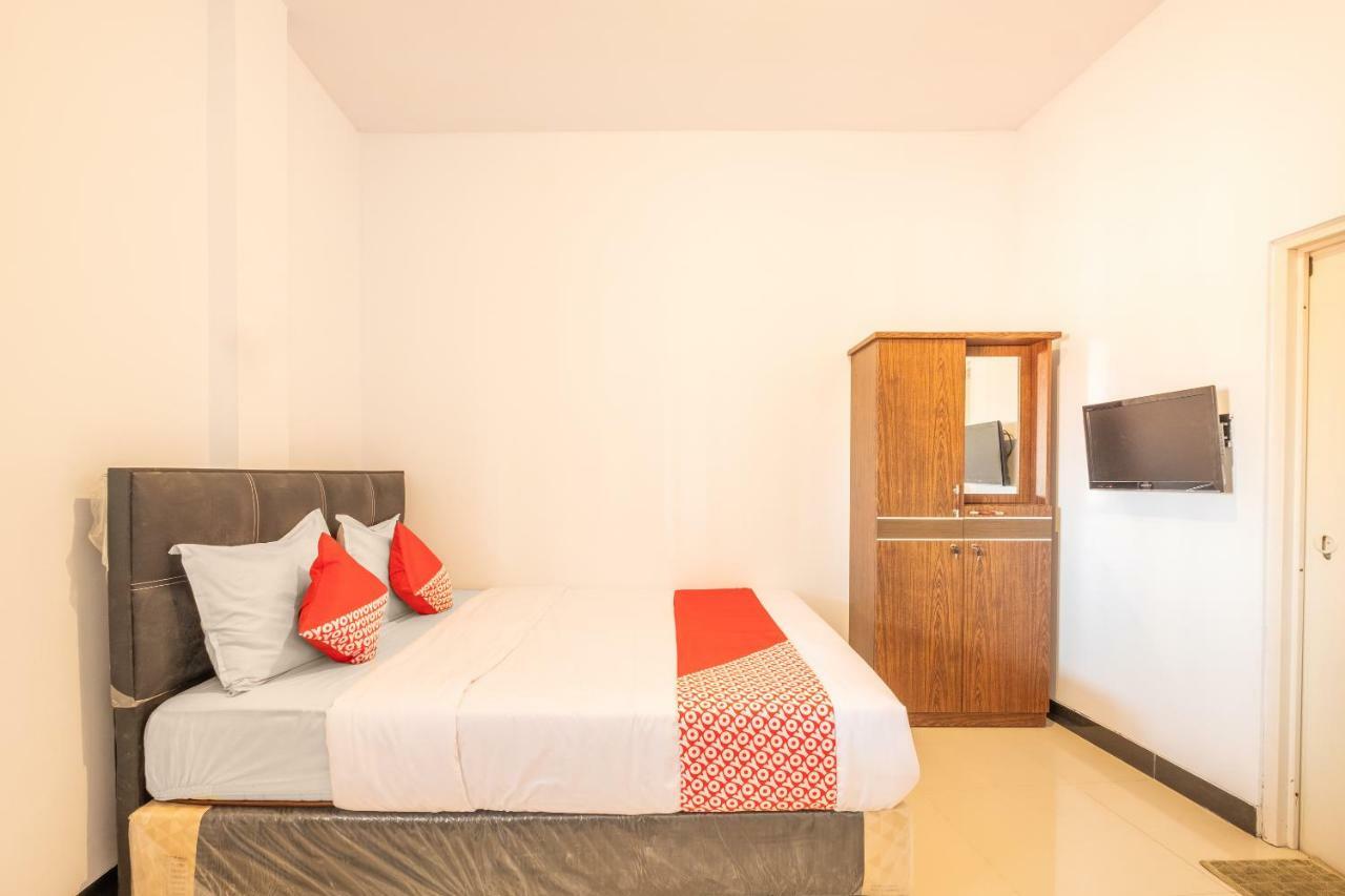 Oyo 863 Tenacity Guest House Syariah Чиребон Экстерьер фото