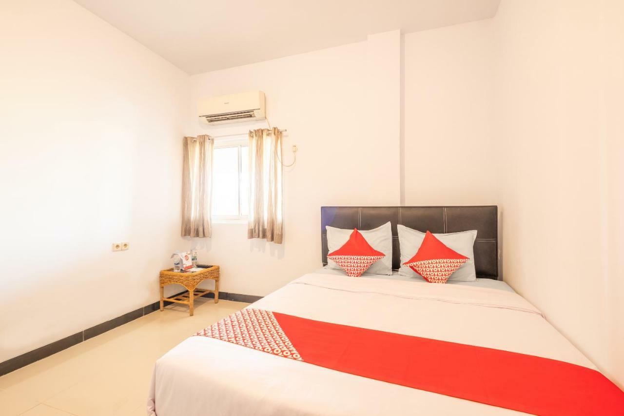 Oyo 863 Tenacity Guest House Syariah Чиребон Экстерьер фото