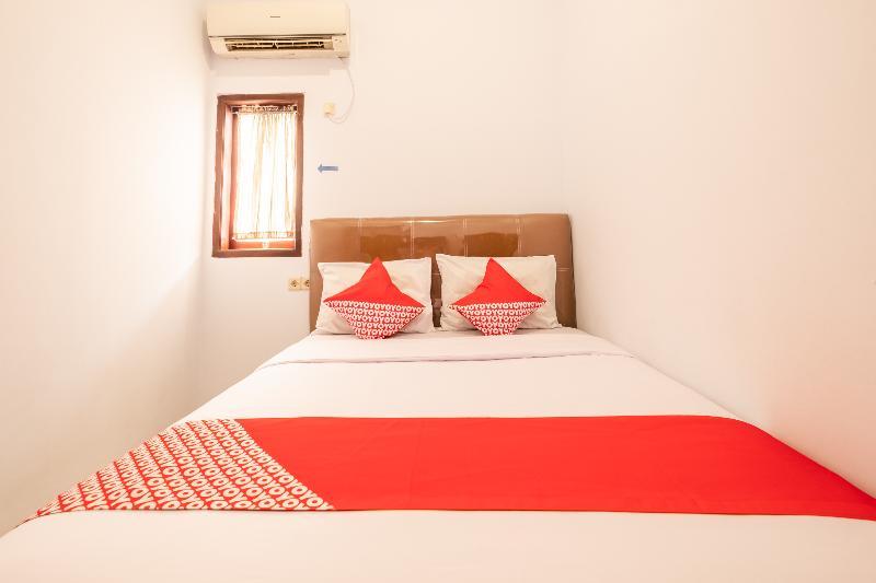 Oyo 863 Tenacity Guest House Syariah Чиребон Экстерьер фото